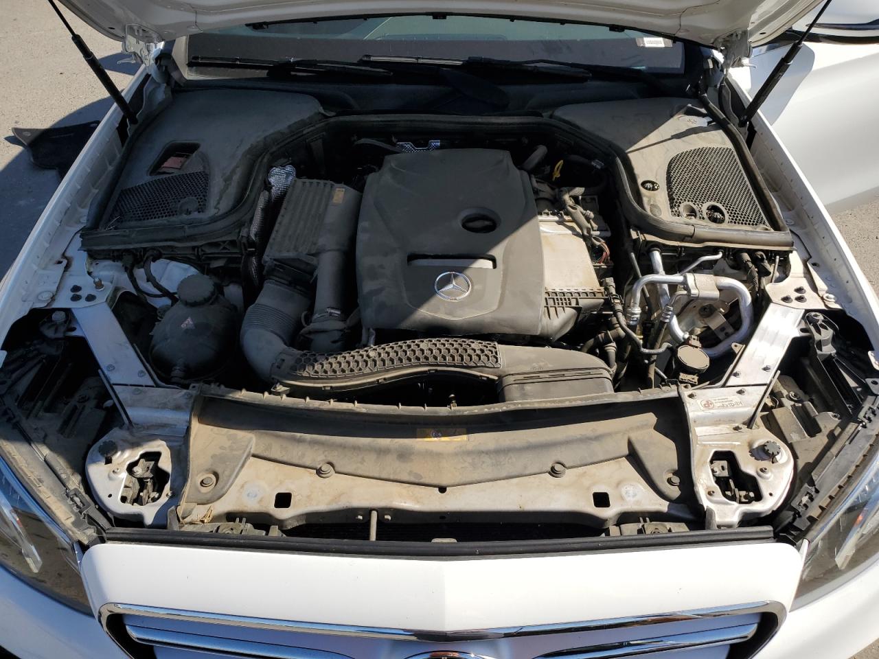 2017 Mercedes-Benz E 300 VIN: WDDZF4JBXHA102558 Lot: 85894245