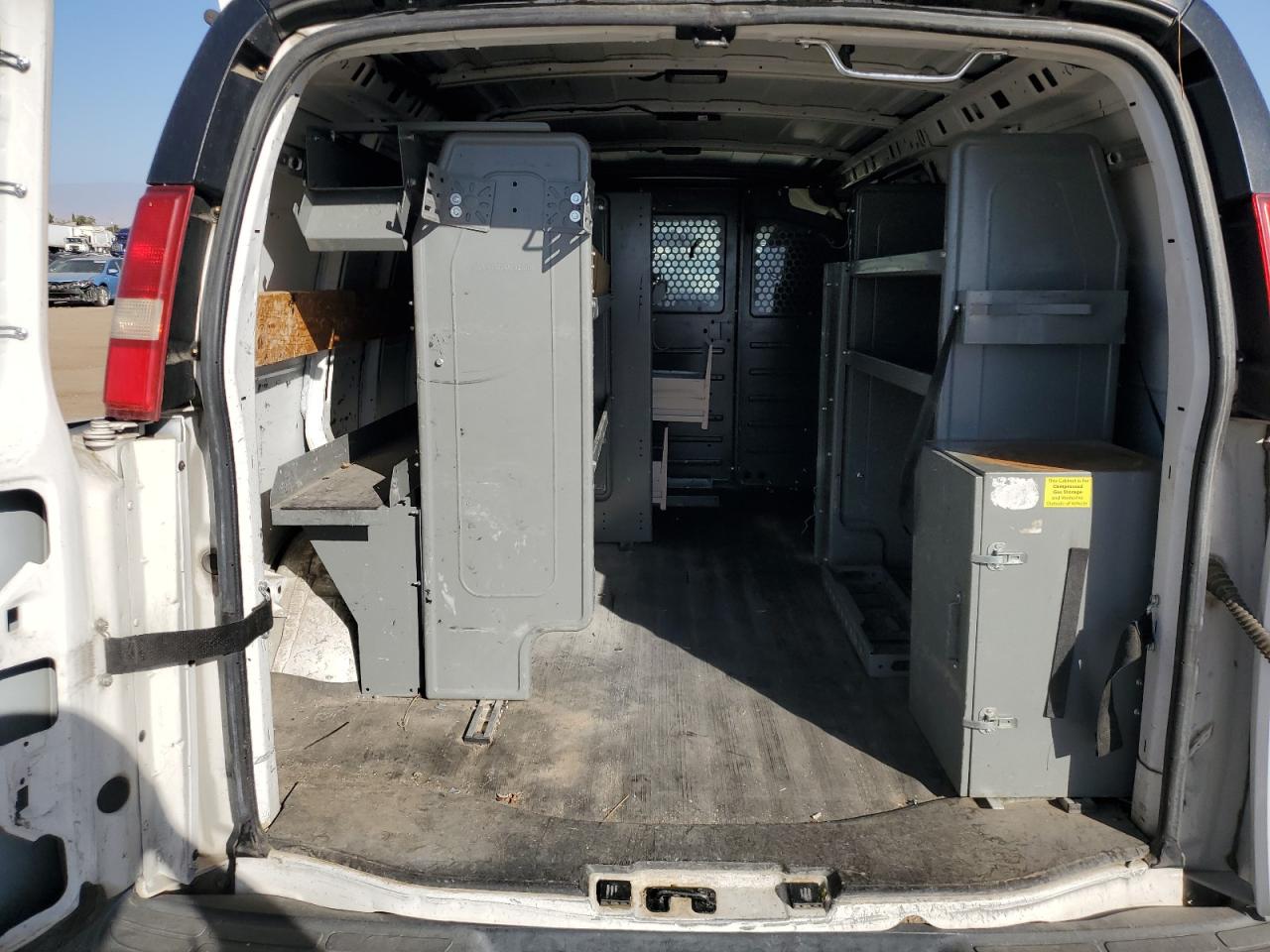 2015 Chevrolet Express G2500 VIN: 1GCWGFCF9F1221592 Lot: 85708025