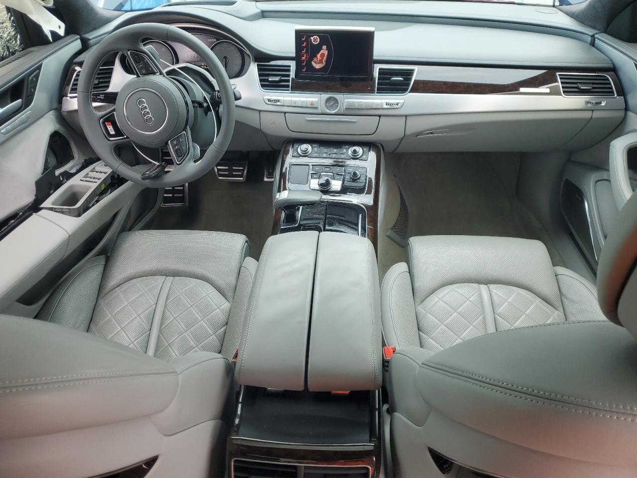 2016 Audi S8 Plus Quattro VIN: WUAJ5AFD1GN900525 Lot: 90140685