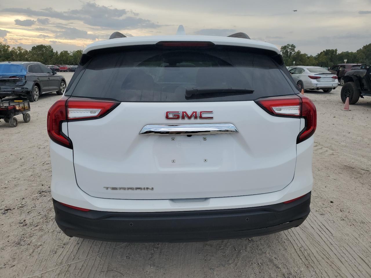 2024 GMC Terrain Sle VIN: 3GKALMEG6RL267673 Lot: 87231895