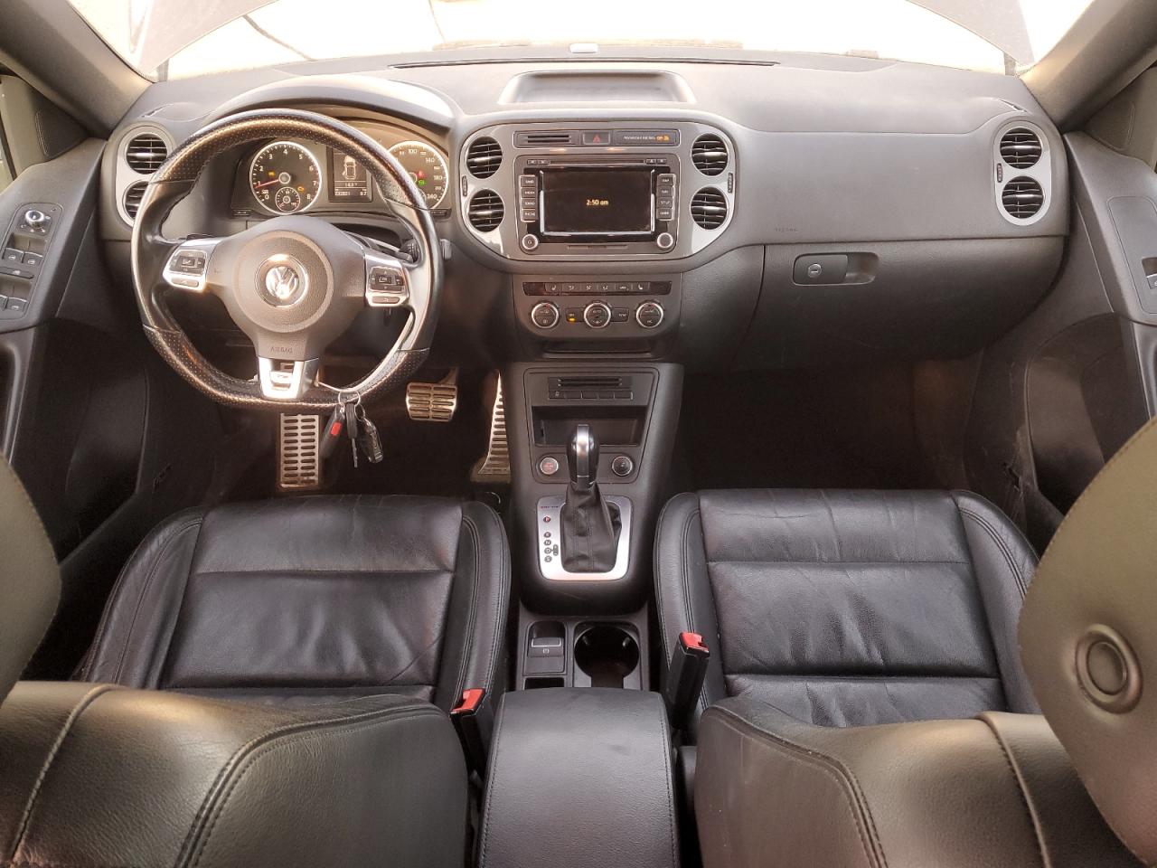 car-image car-image