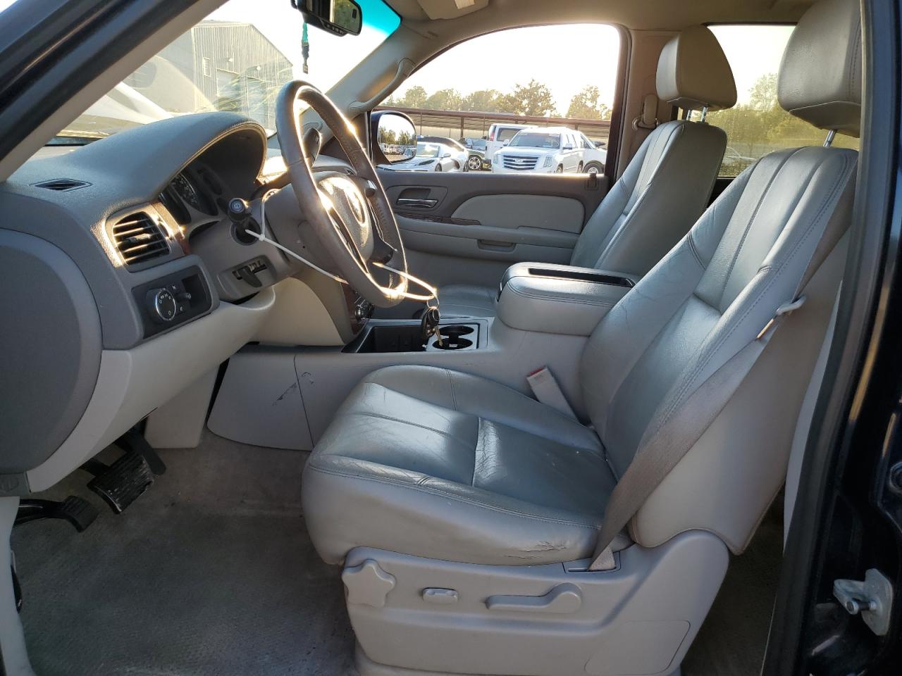 2008 Chevrolet Tahoe C1500 VIN: 1GNFC13068R160305 Lot: 86533105