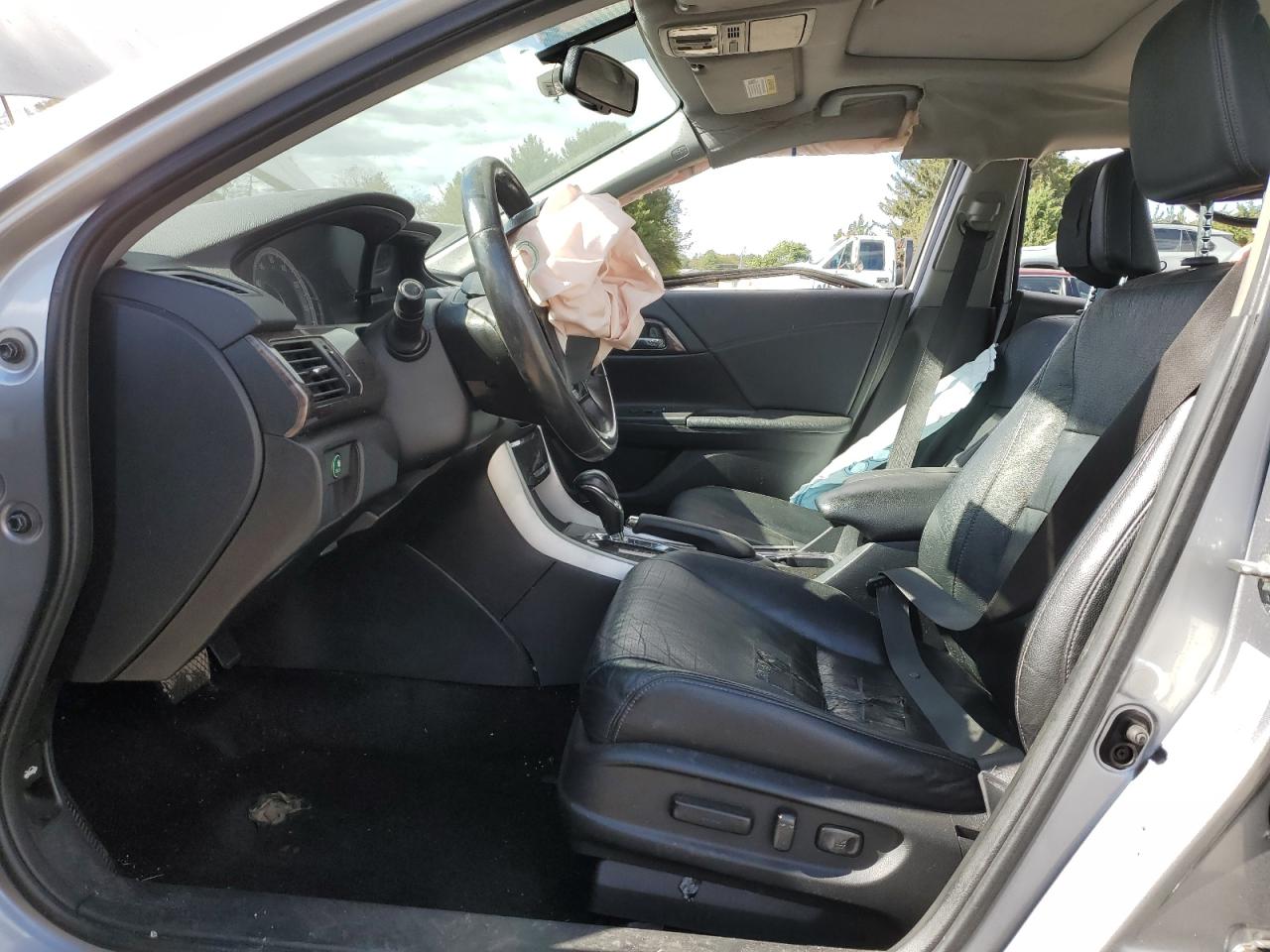 2017 Honda Accord Exl VIN: 1HGCR2F85HA027777 Lot: 84952745