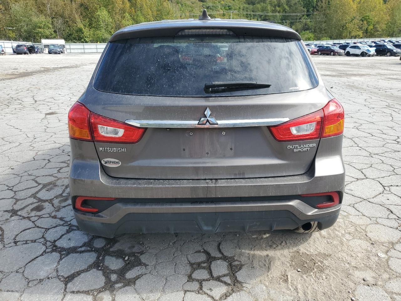 2018 Mitsubishi Outlander Sport Es VIN: JA4AR3AU3JZ028945 Lot: 84948745