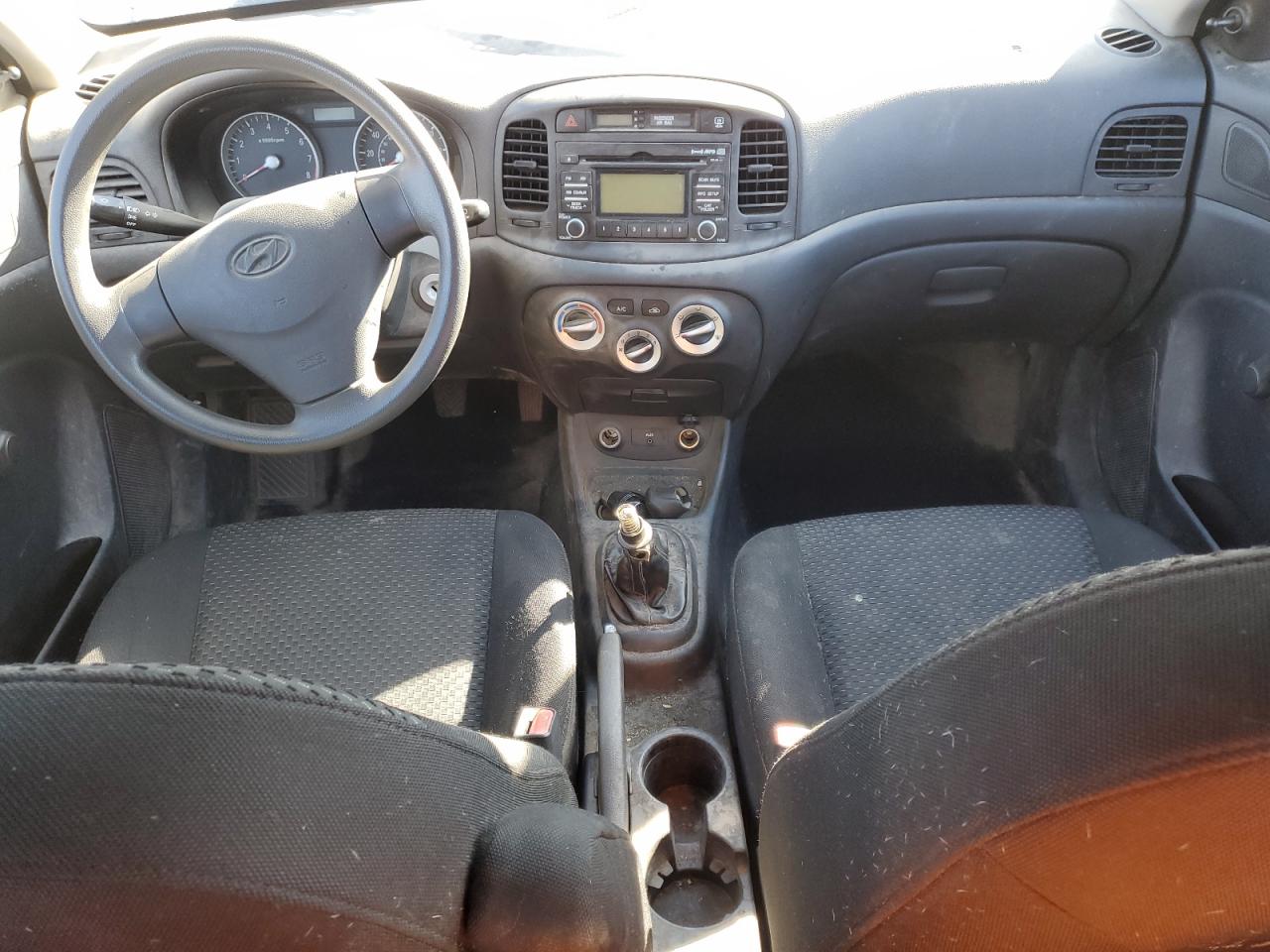 2009 Hyundai Accent Gs VIN: KMHCM36C79U137622 Lot: 84999655