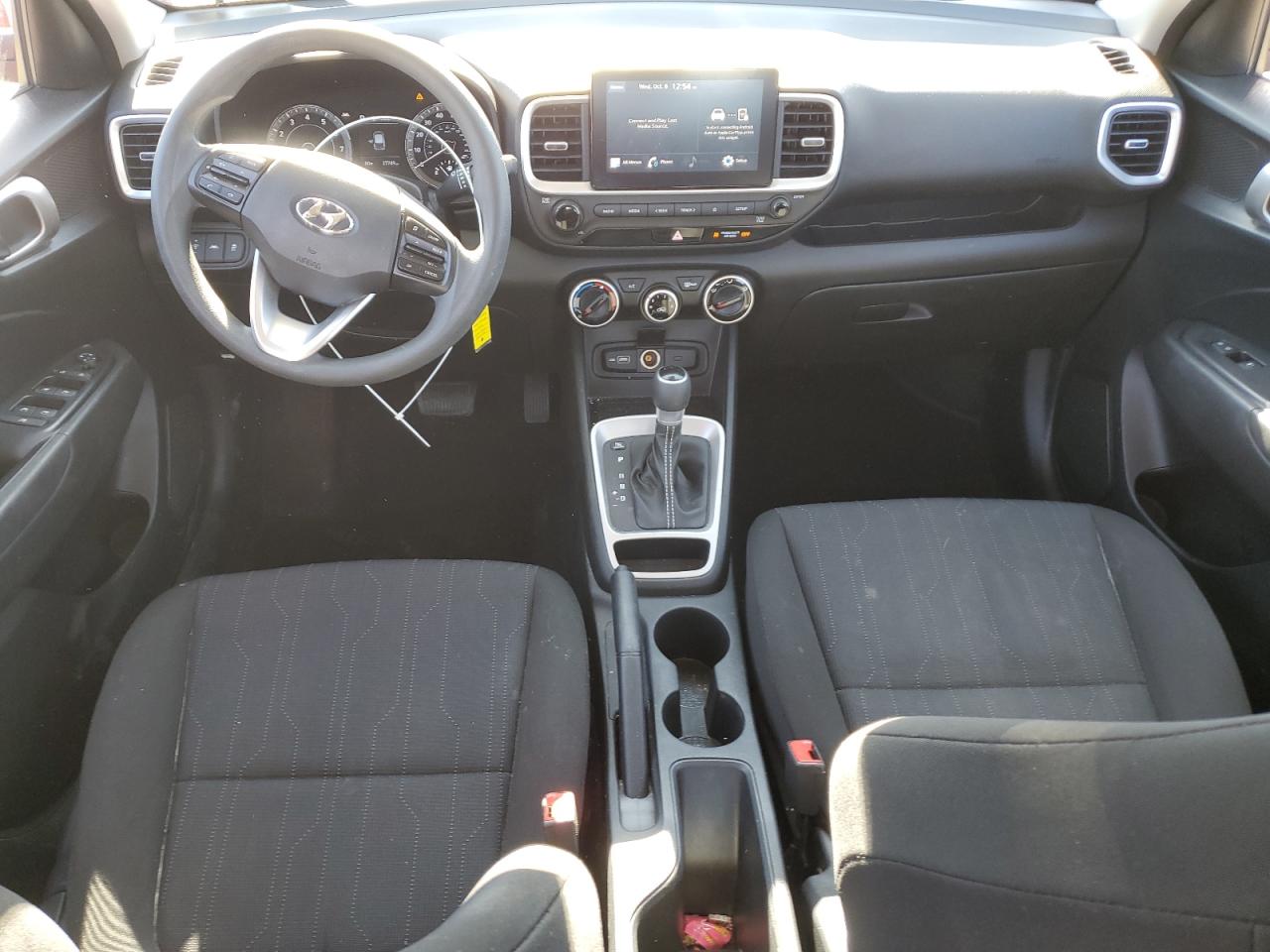 2022 Hyundai Venue Se VIN: KMHRB8A36NU171713 Lot: 85658475