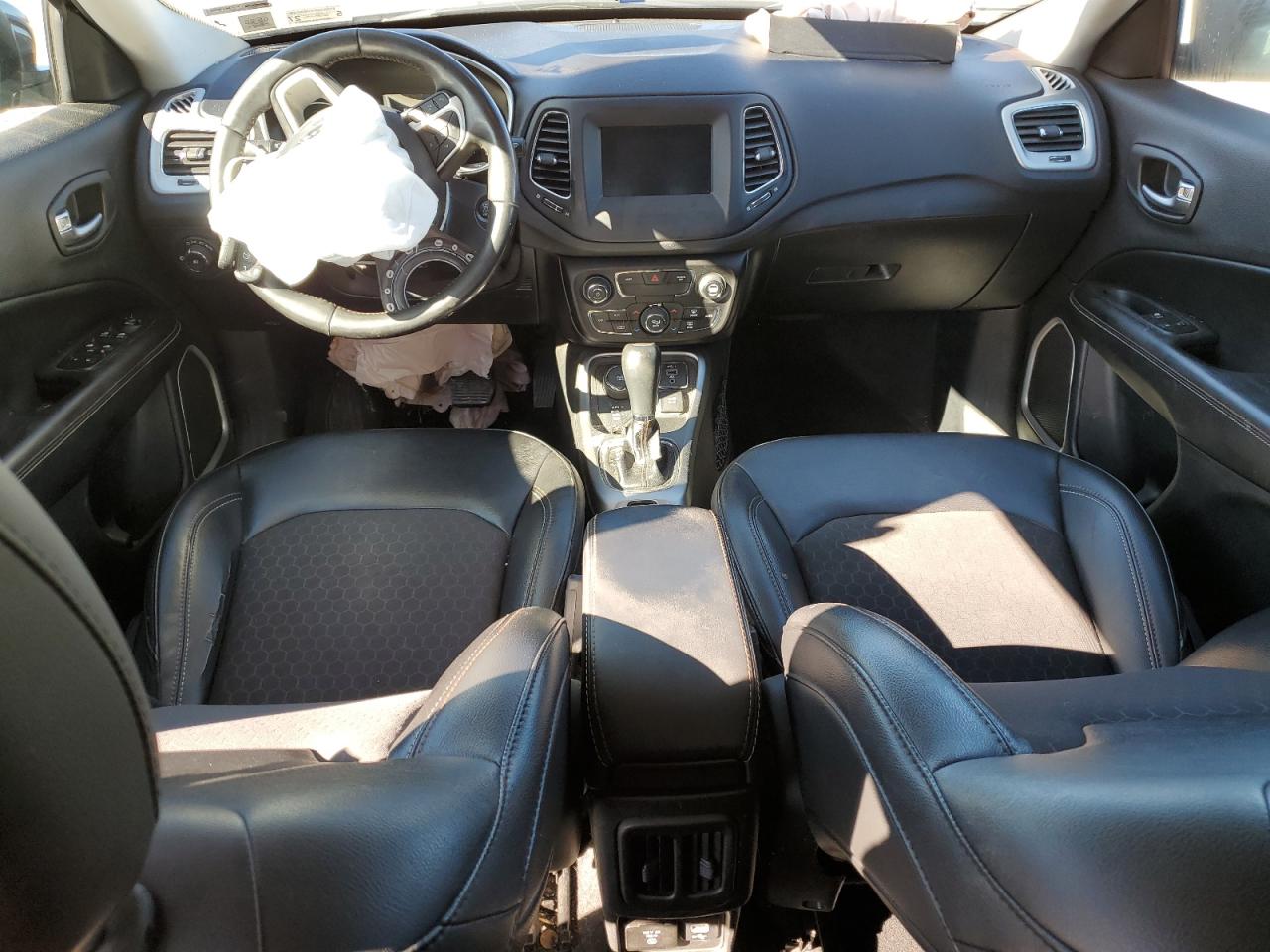 2019 Jeep Compass Latitude VIN: 3C4NJDBB0KT772366 Lot: 87053325