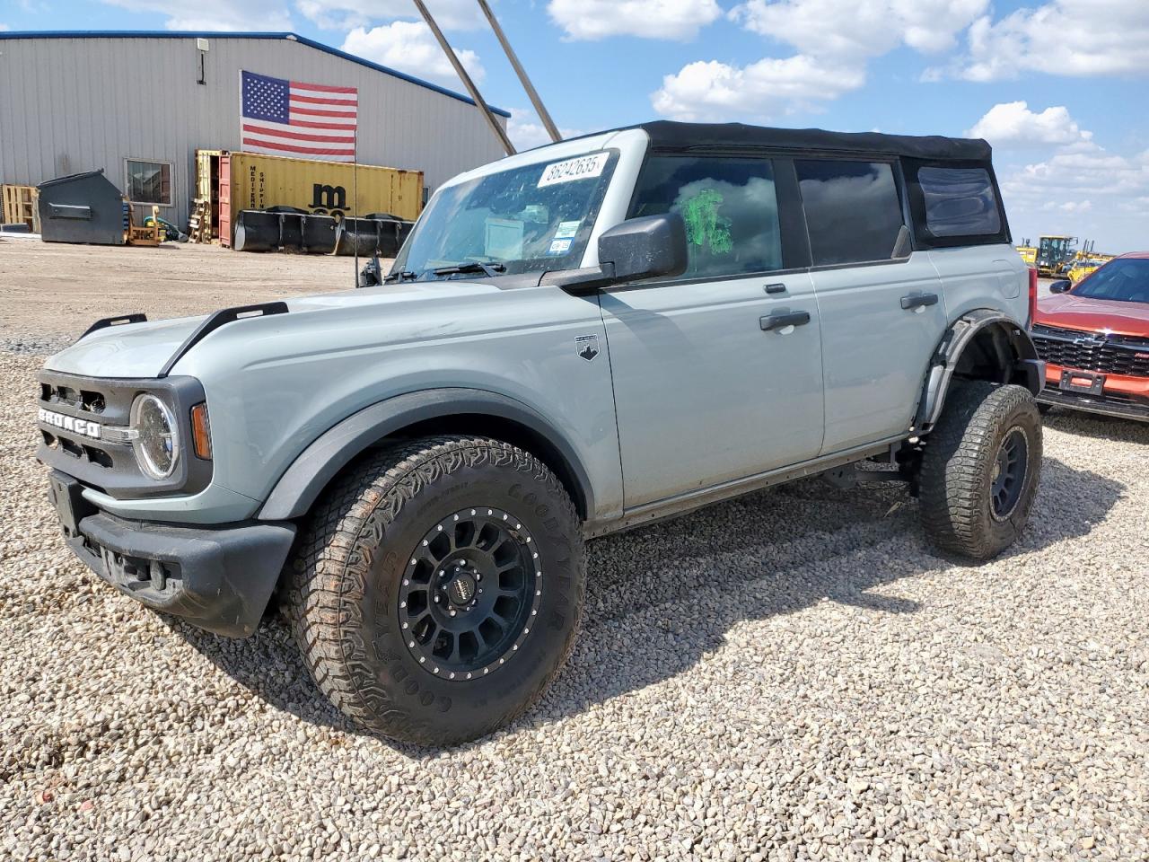 2021 Ford Bronco Base VIN: 1FMDE5BH1MLA96935 Lot: 86242635