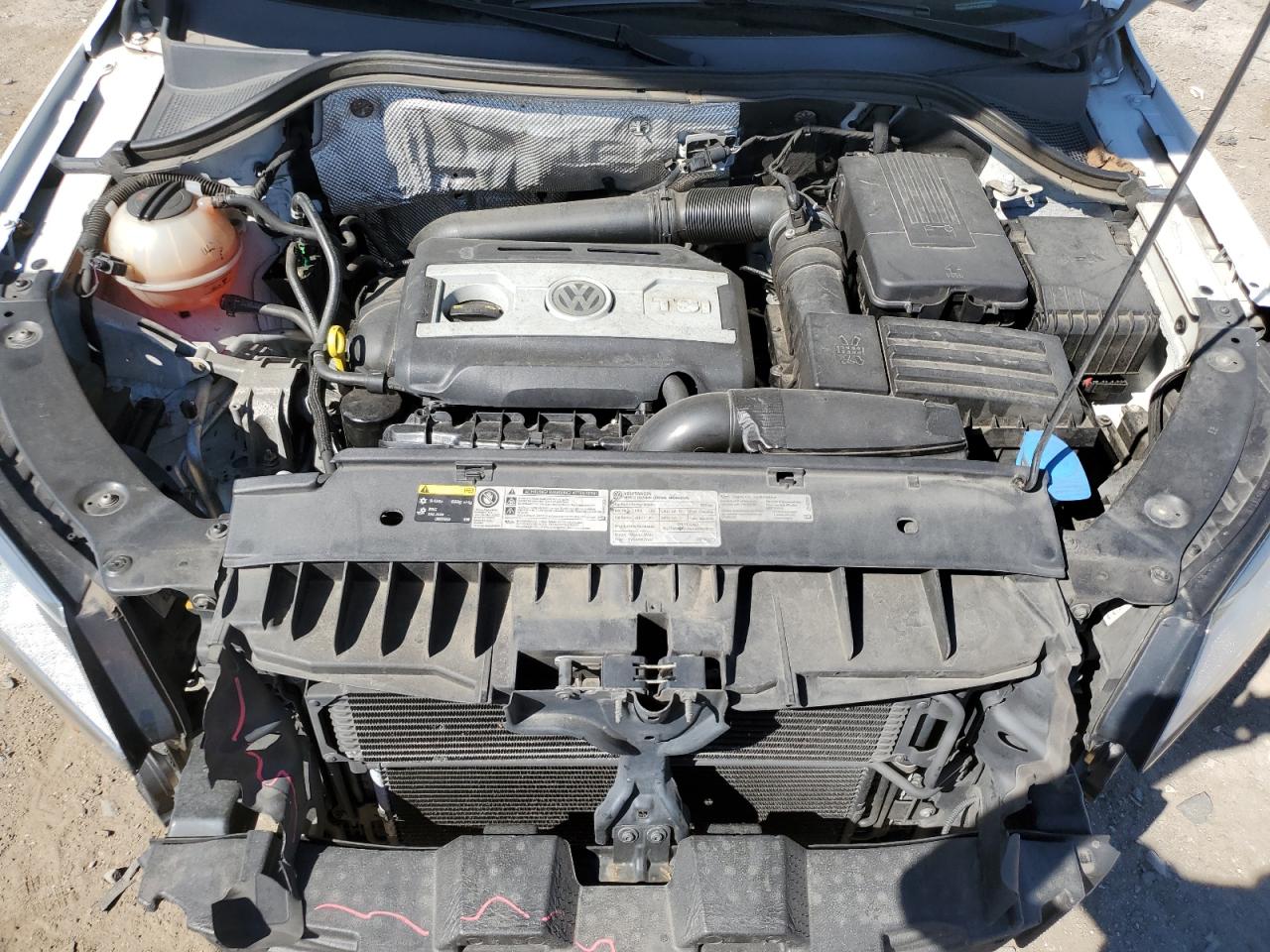 2015 Volkswagen Tiguan S VIN: WVGAV7AX1FW552859 Lot: 84184725