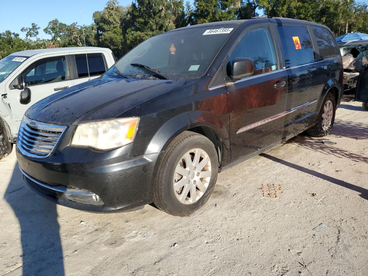 2014 Chrysler Town & Country Touring 2C4RC1BGXER126569 photo #1