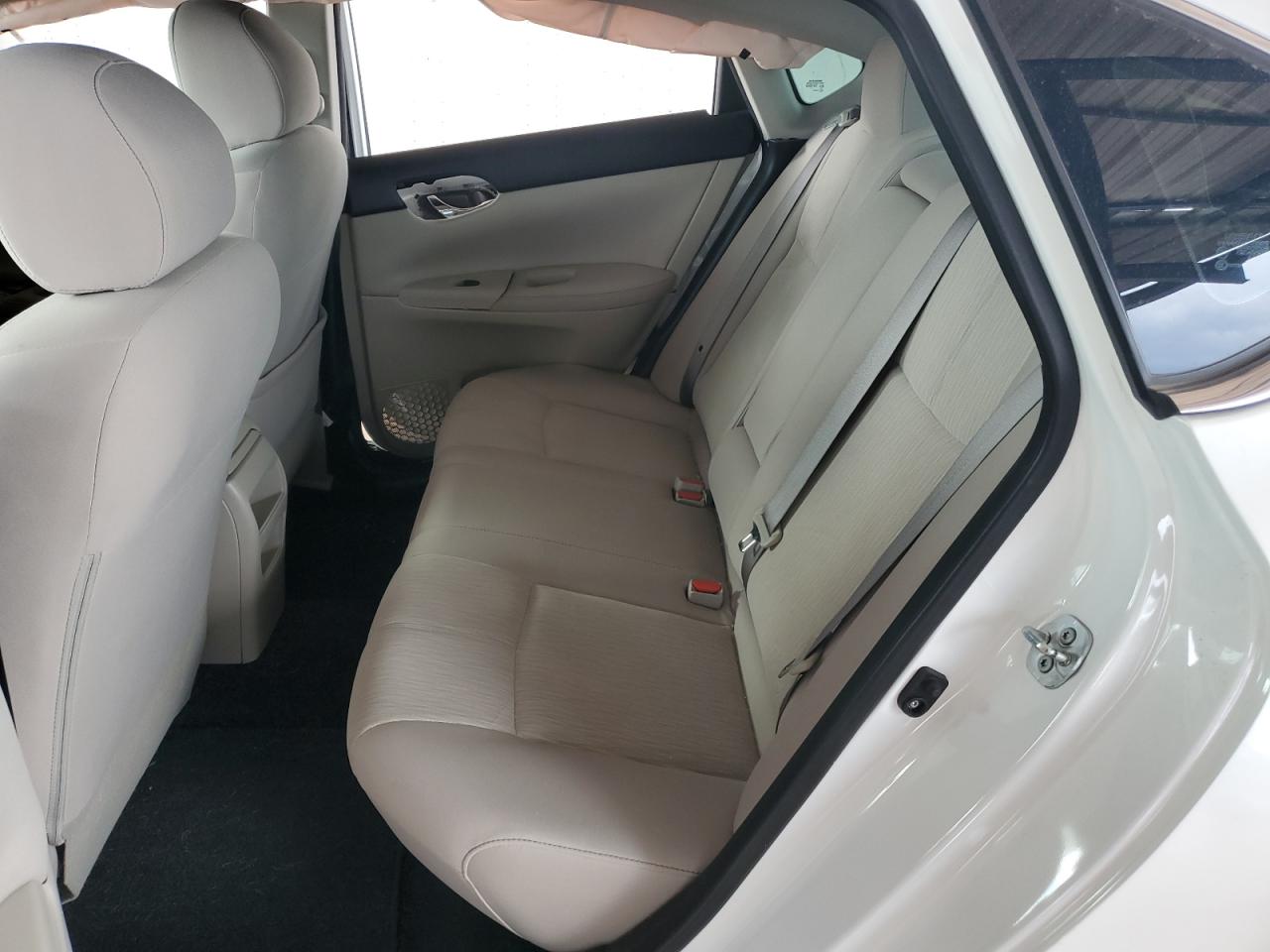 2015 Nissan Sentra S VIN: 3N1AB7AP2FL692988 Lot: 82432715