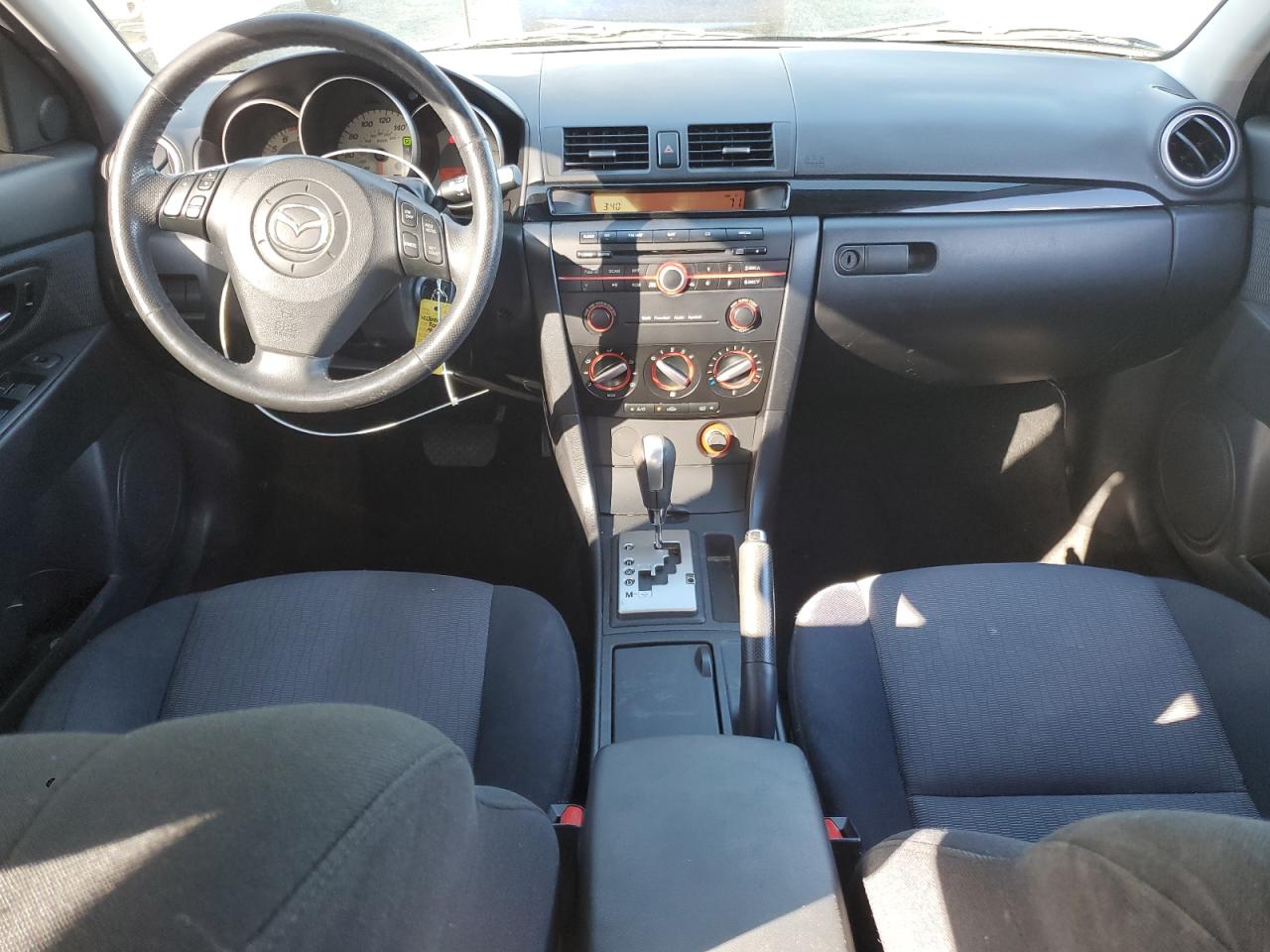 2008 Mazda 3 I VIN: JM1BK32G181137310 Lot: 94681895