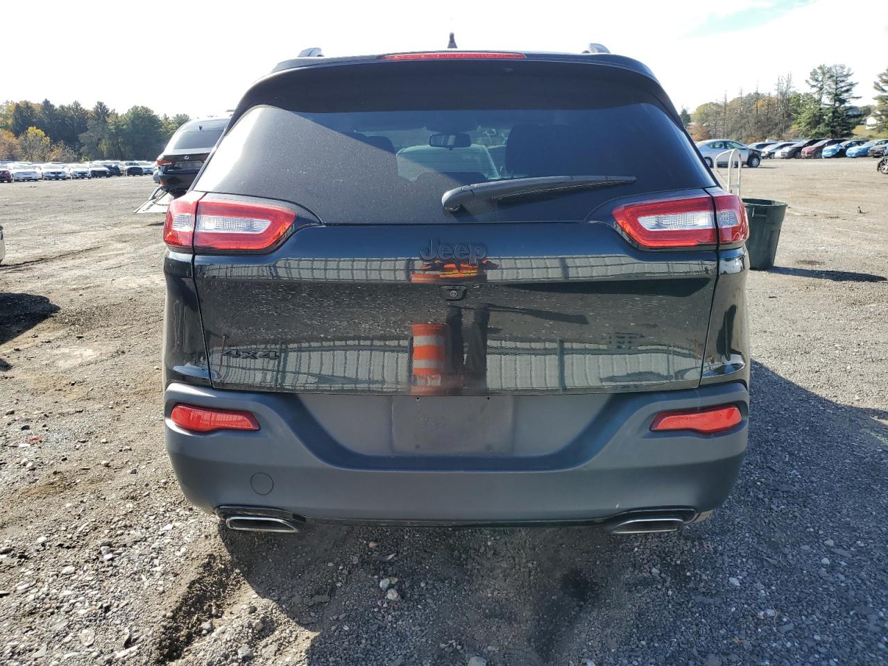 2016 Jeep Cherokee Sport VIN: 1C4PJMAS9GW327829 Lot: 82773925