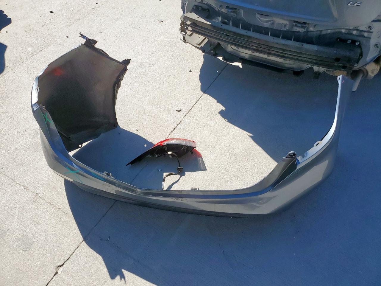 2021 Toyota Corolla Le VIN: 5YFEPMAE5MP265303 Lot: 85885325