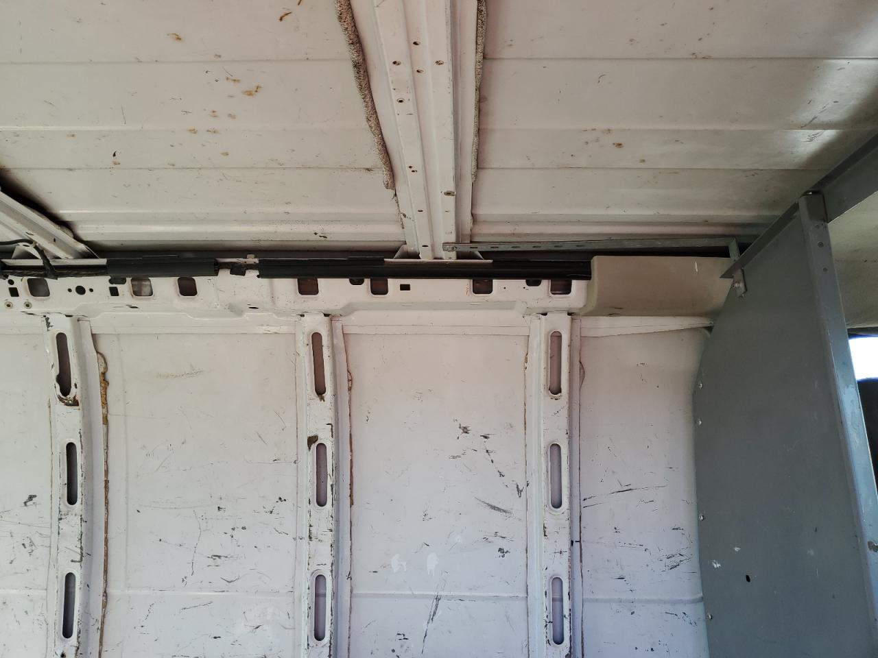 2005 Chevrolet Express G1500 VIN: 1GCFG15X351255373 Lot: 89558455