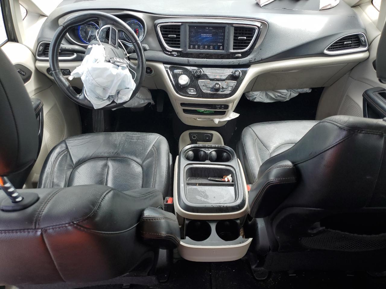 2020 Chrysler Pacifica Touring L VIN: 2C4RC1BG6LR276319 Lot: 81896895