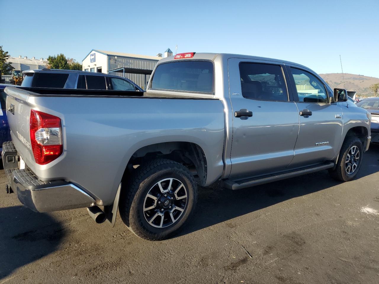 2014 Toyota Tundra Crewmax Sr5 silver  gas 5TFEY5F12EX161475 photo #4