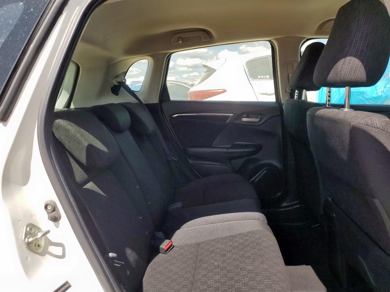 2015 Honda Fit Lx VIN: 3HGGK5H52FM784520 Lot: 85327095