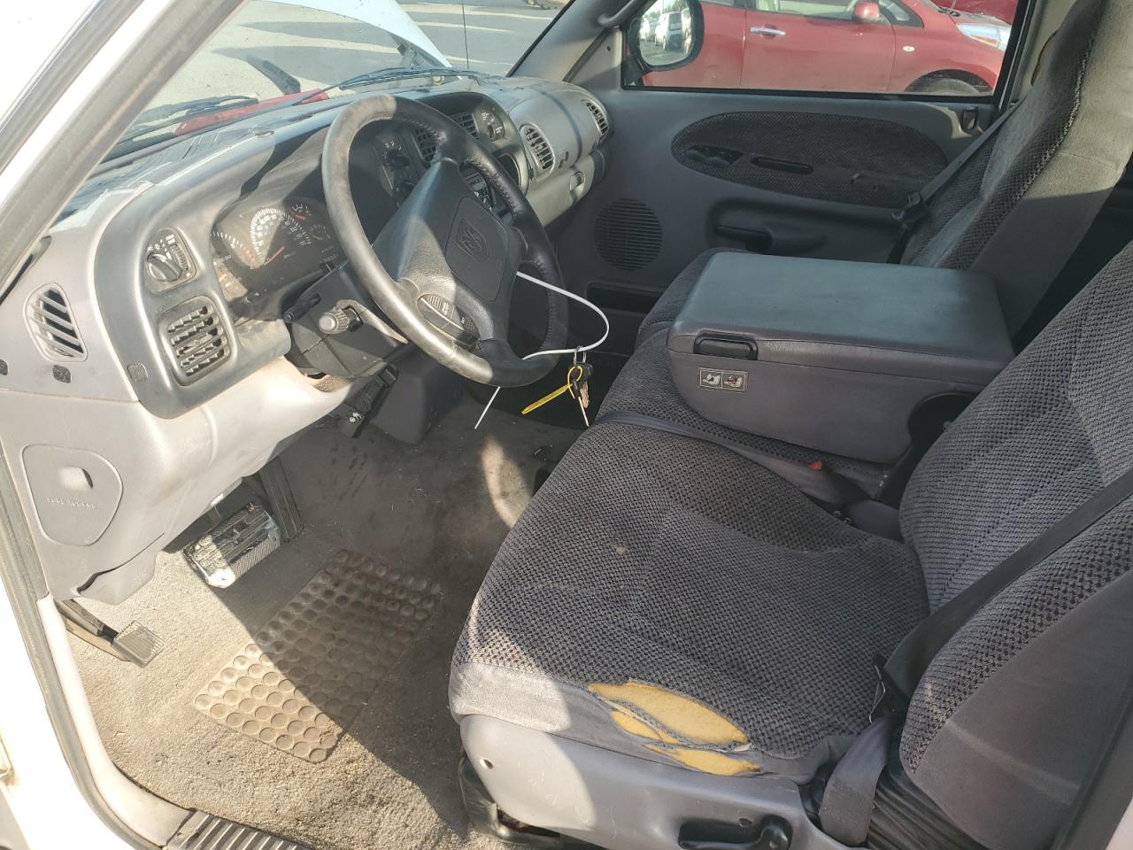 1999 Dodge Ram 2500 VIN: 1B7KC2360XJ619603 Lot: 84561245