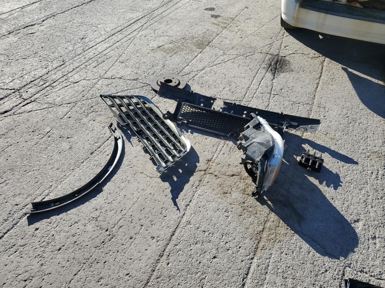 2010 Chrysler Town & Country Touring VIN: 2A4RR5D13AR185868 Lot: 82273185