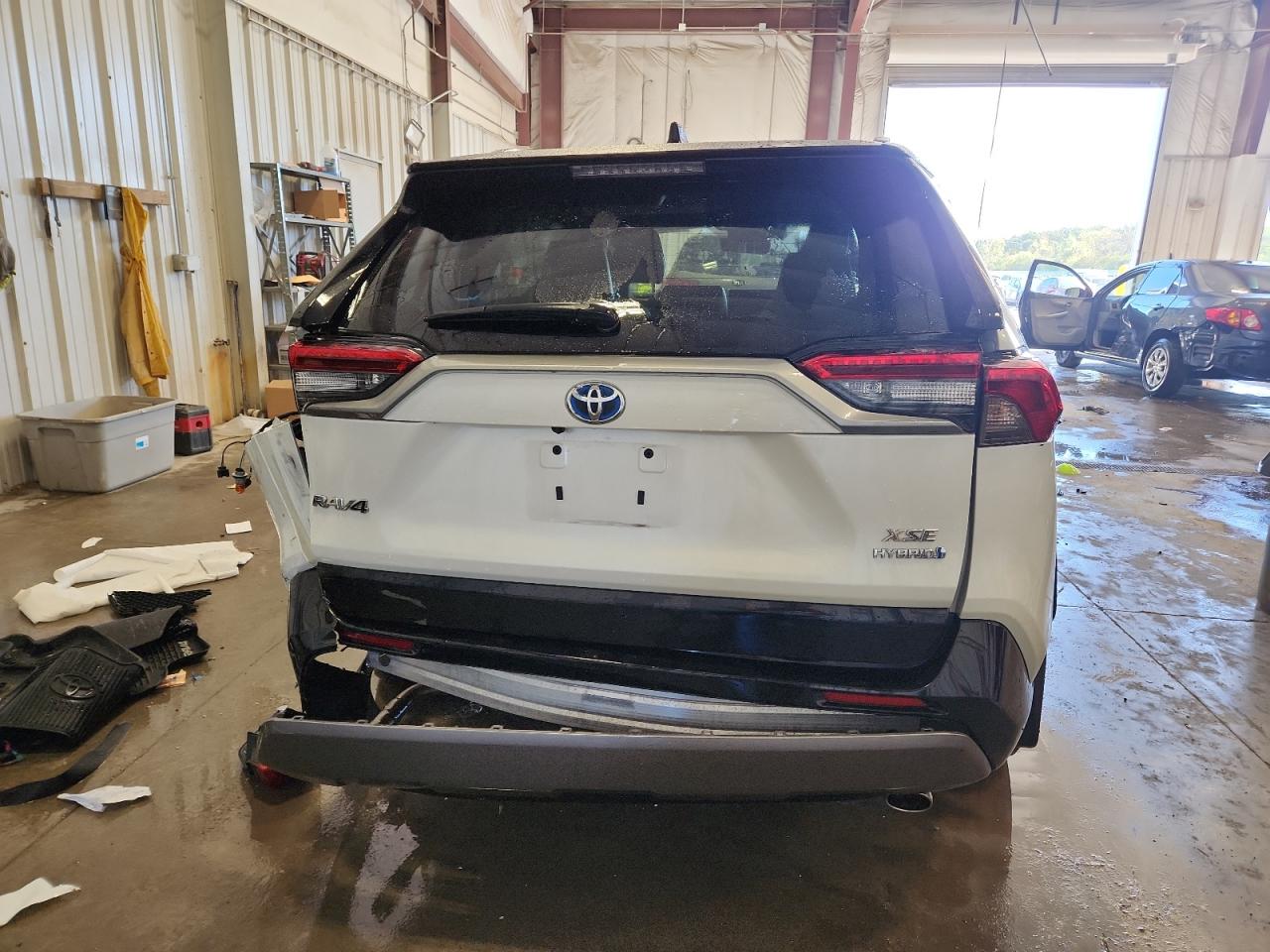 2020 Toyota Rav4 Xse VIN: 2T3EWRFV2LW097729 Lot: 85644005