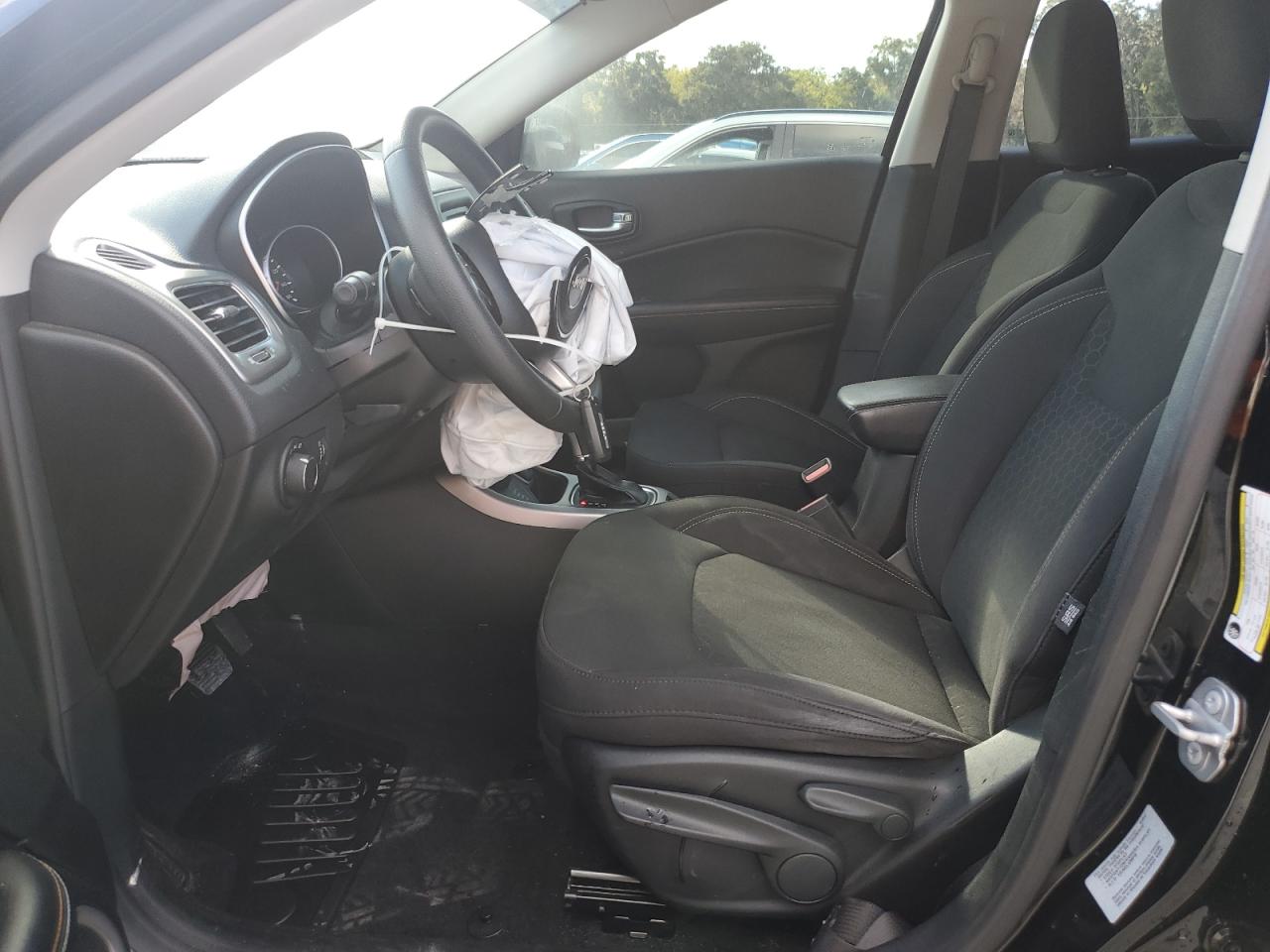 2018 Jeep Compass Sport VIN: 3C4NJDAB9JT127019 Lot: 86501045