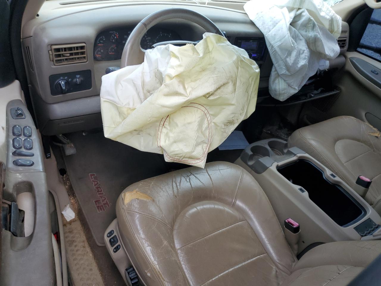 2000 Ford F350 Super Duty VIN: 1FTWW32F9YEA04574 Lot: 82201145