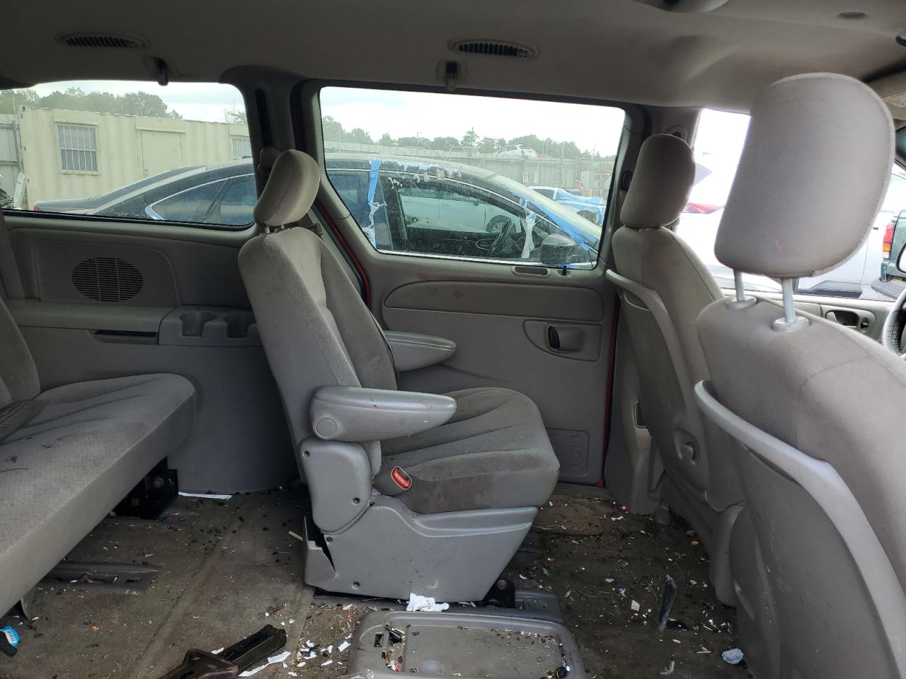 2003 Dodge Grand Caravan Sport VIN: 2D4GP44L03R176114 Lot: 84481385