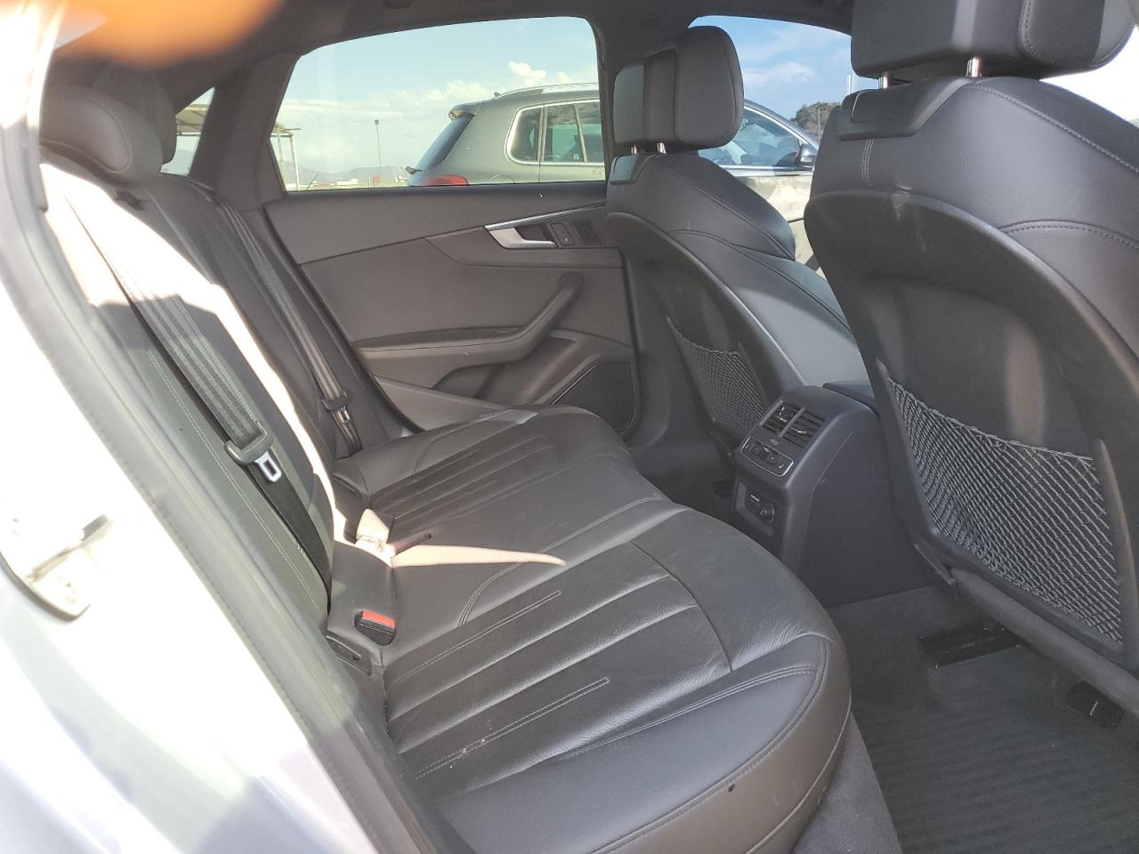 2019 Audi A4 Premium Plus VIN: WAUENAF45KA018964 Lot: 89558715