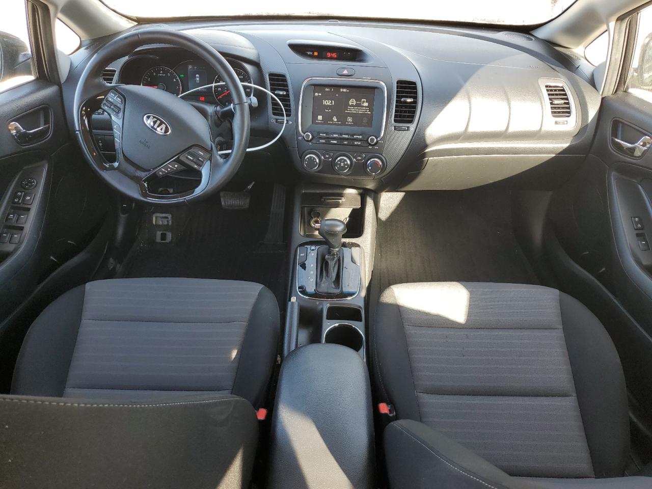 2018 Kia Forte Lx VIN: 3KPFL4A75JE238844 Lot: 84771915