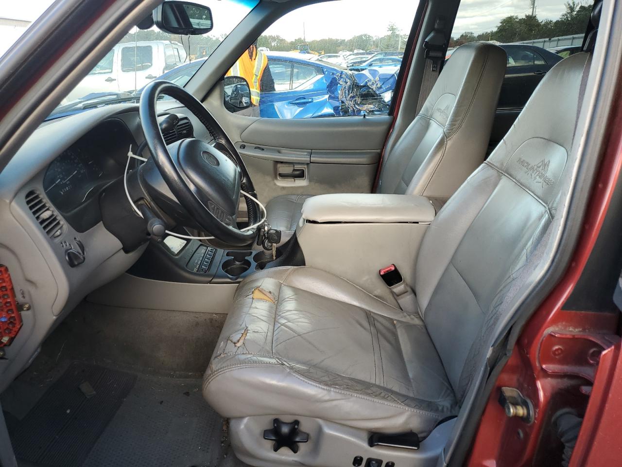 2000 Mercury Mountaineer VIN: 4M2ZU86P7YUJ39345 Lot: 82393025