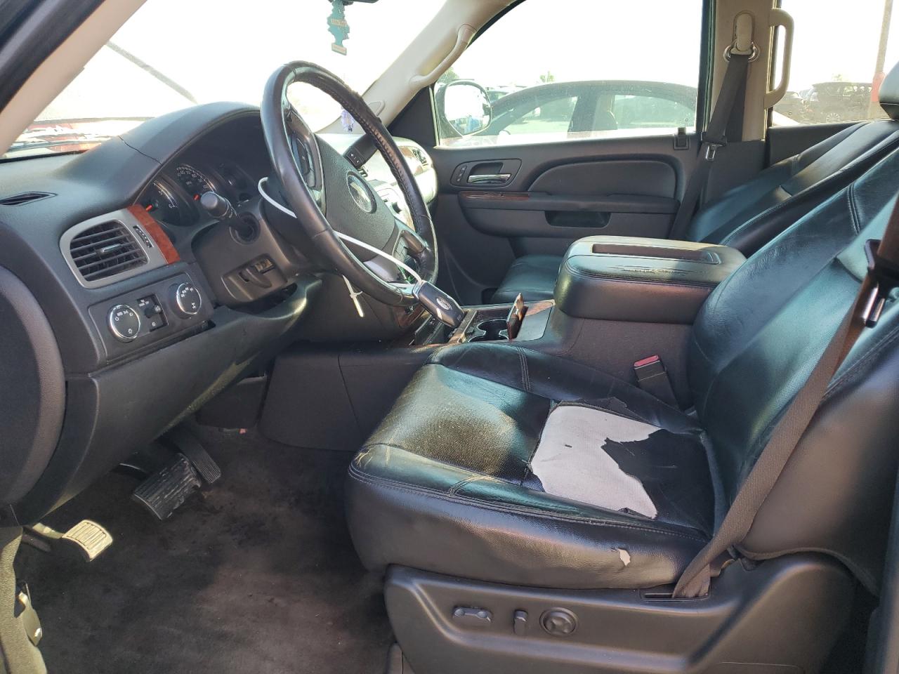 2010 Chevrolet Avalanche Ltz VIN: 3GNVKGE03AG281636 Lot: 86318435