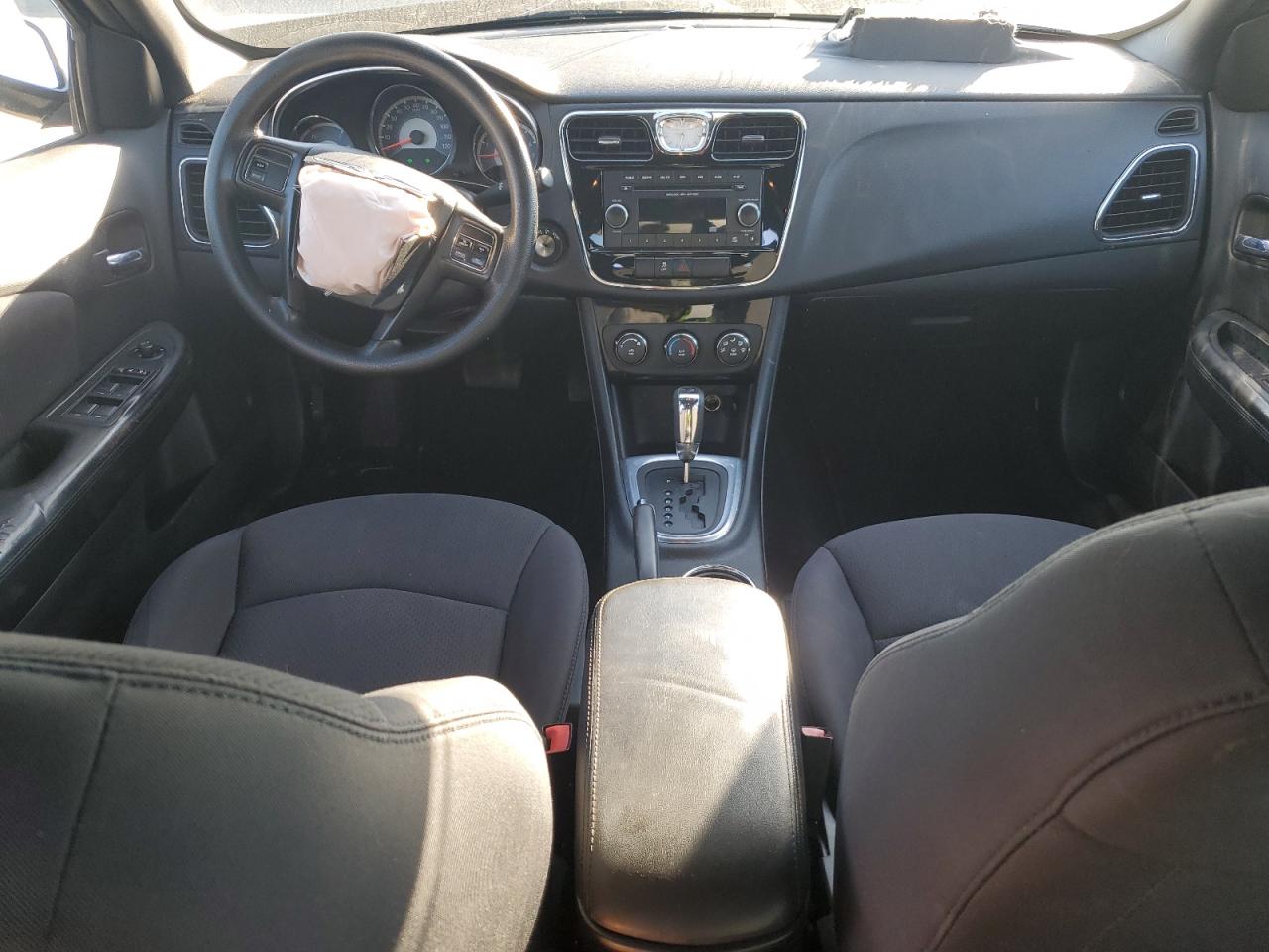 2014 Chrysler 200 Lx VIN: 1C3CCBAB0EN142282 Lot: 90303605