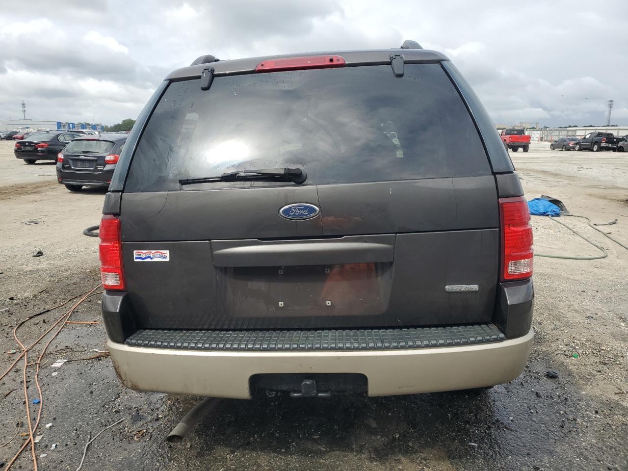 2005 Ford Explorer Eddie Bauer VIN: 1FMZU74E35UA54883 Lot: 85176865