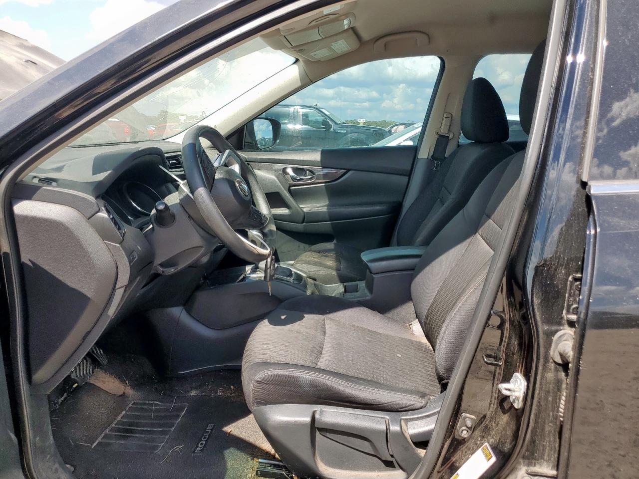 2017 Nissan Rogue S VIN: 5N1AT2MT2HC774431 Lot: 82290585