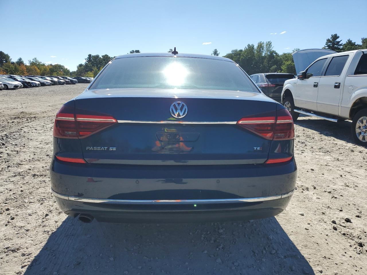2018 Volkswagen Passat Se VIN: 1VWBA7A30JC018096 Lot: 84484795
