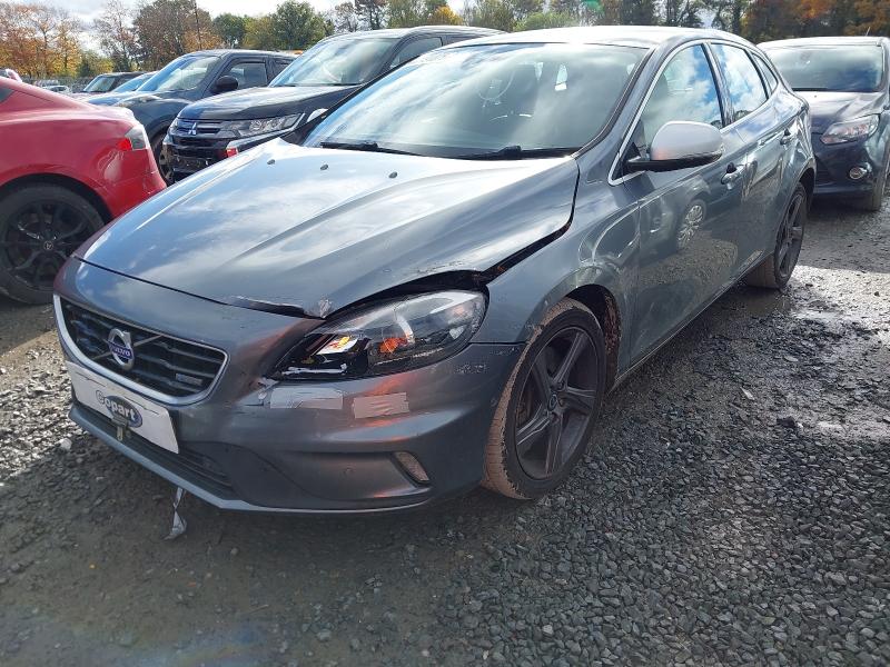 2014 VOLVO V40 D3 R DESIGN LUX NAV 5DR