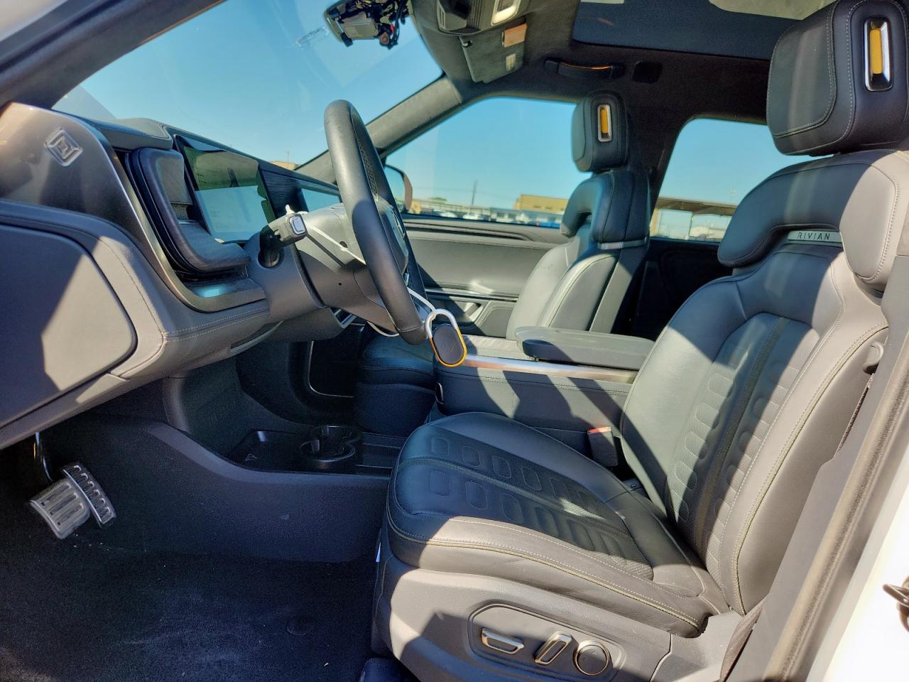 2022 Rivian R1T Launch Edition VIN: 7FCTGAAL2NN006541 Lot: 85529975