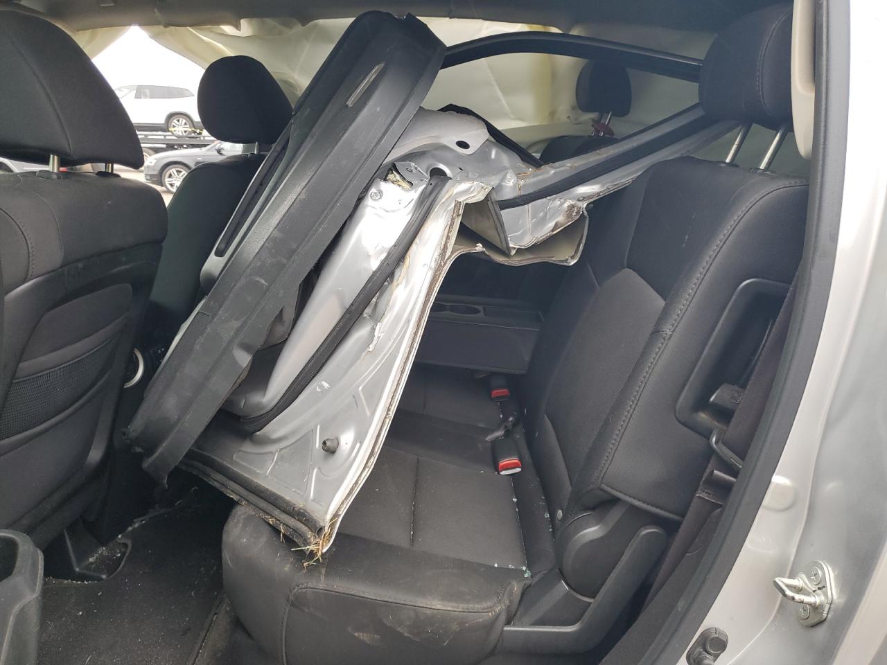 2011 Honda Pilot Lx VIN: 5FNYF4H25BB068913 Lot: 90725475