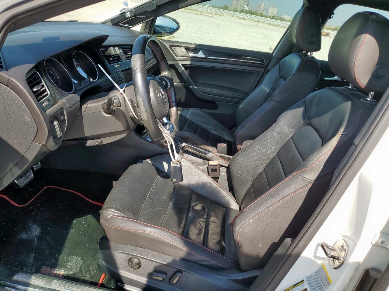 2015 Volkswagen Gti VIN: 3VW4T7AU8FM055334 Lot: 84834435