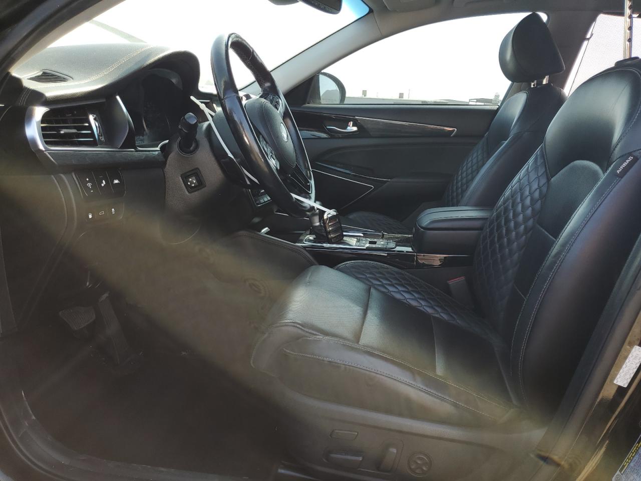 2017 Kia Cadenza Premium VIN: KNALC4J19H5066531 Lot: 82776775