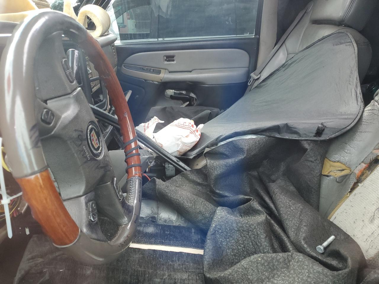 2004 GMC Yukon VIN: 1GKEC13T04R186881 Lot: 85373715