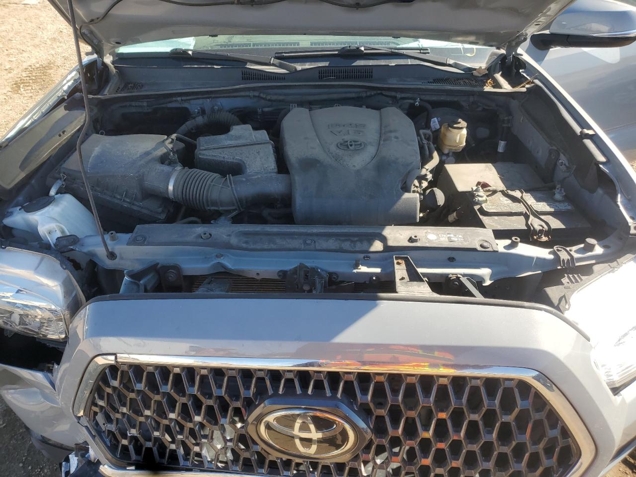 2018 Toyota Tacoma Double Cab VIN: 3TMCZ5AN4JM186215 Lot: 85762395