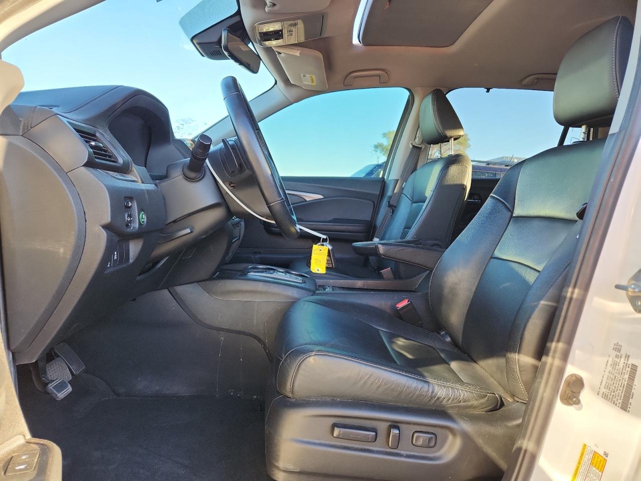 2021 Honda Pilot Se VIN: 5FNYF5H25MB011071 Lot: 82008255