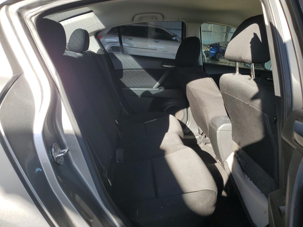 2013 Mazda 3 I VIN: JM1BL1TG5D1819813 Lot: 82247445