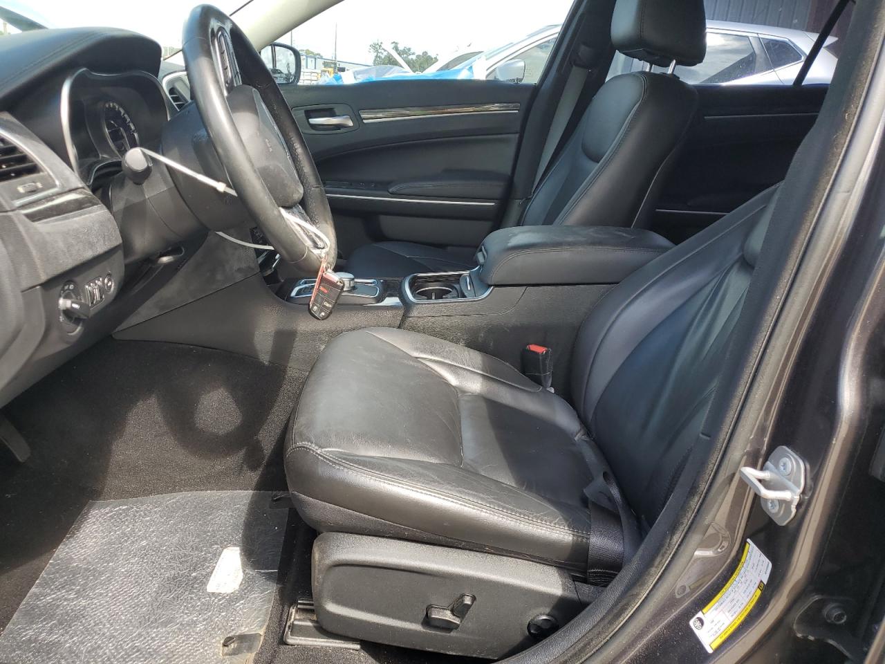 2019 Chrysler 300 Touring VIN: 2C3CCAAG7KH556069 Lot: 85522675