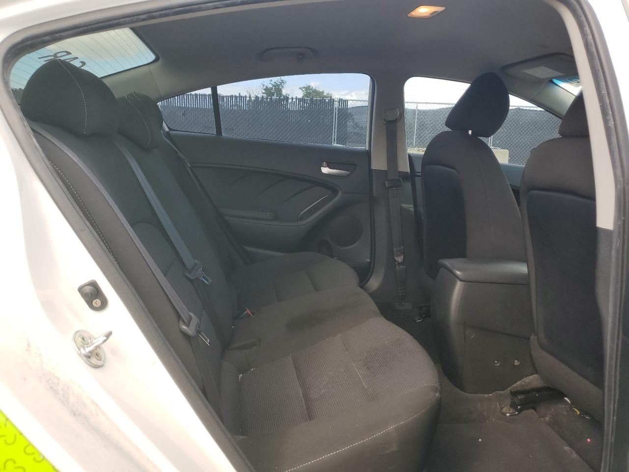 2018 Kia Forte Lx VIN: 3KPFK4A74JE245657 Lot: 86289625