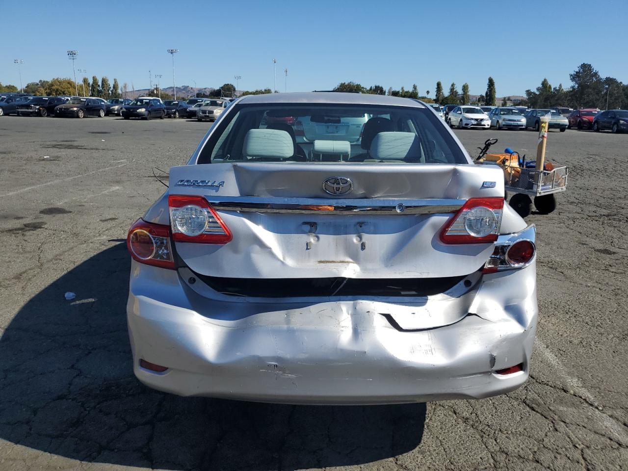 2011 Toyota Corolla Base VIN: 2T1BU4EE5BC668927 Lot: 82002015