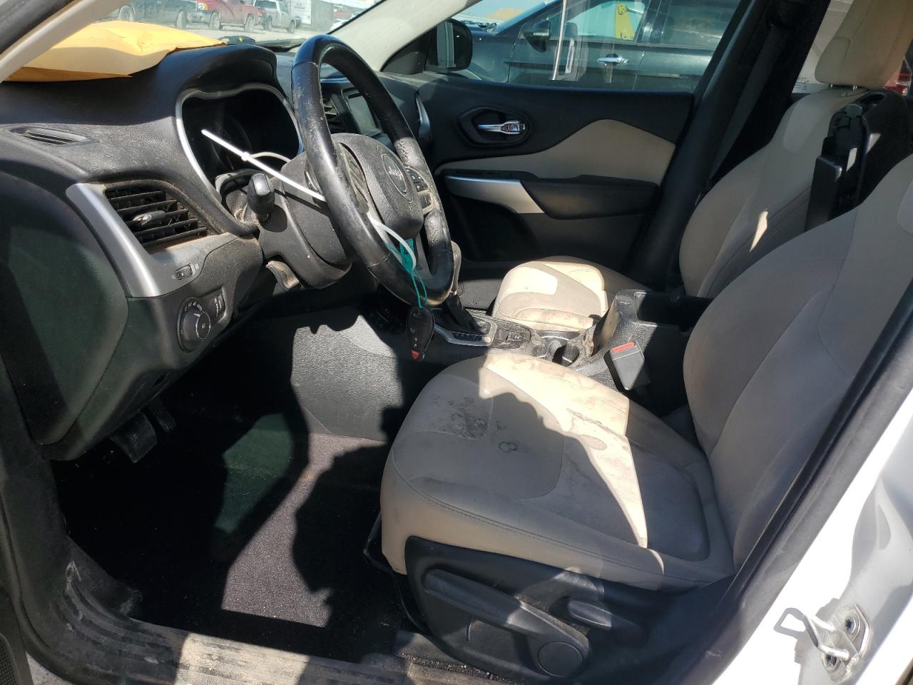 2018 Jeep Cherokee Latitude VIN: 1C4PJLCB7JD553295 Lot: 90314245