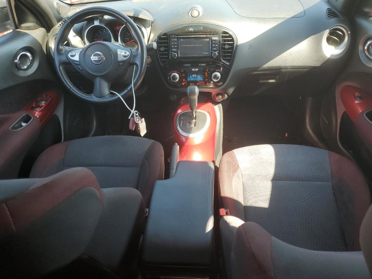 2015 Nissan Juke S VIN: JN8AF5MV4FT550349 Lot: 84615265